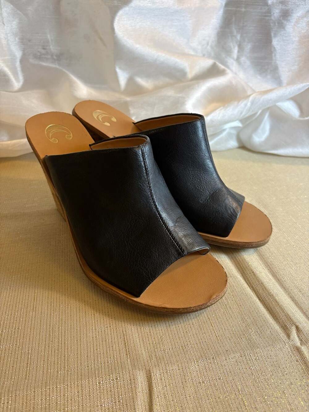 Journee Collection Black Faux Leather Cork Wedge Mules Size 10